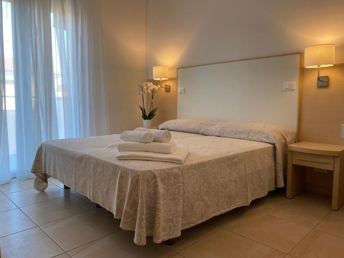 Hotel Palladio B&B Cervia Exterior photo